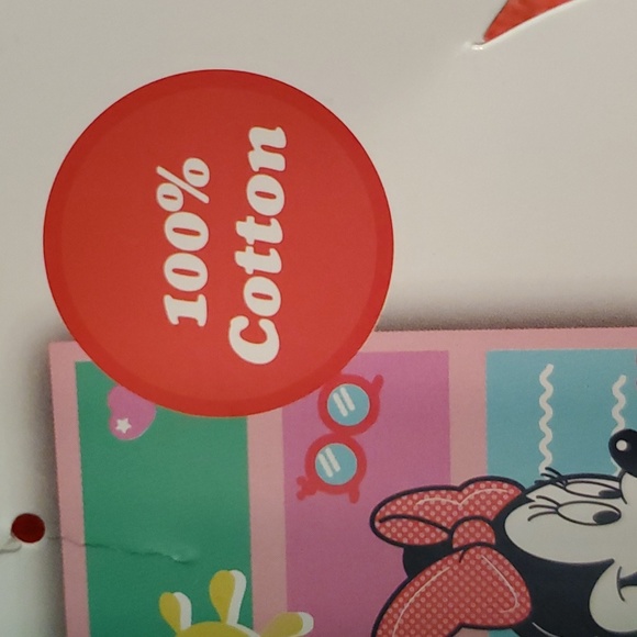 Disney Minnie Mouse Beach Towel - Picture 4 of 8